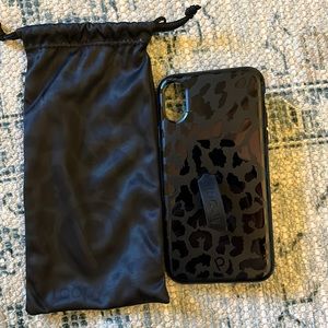 iPhone XS loops case